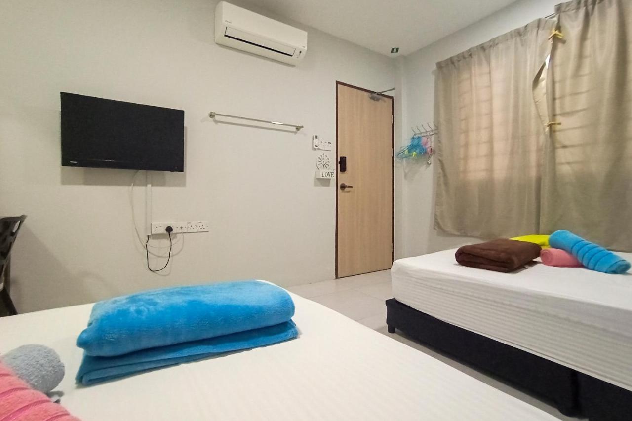Hom2Rex Kuching Homestay Taman Timberland Eksteriør bilde